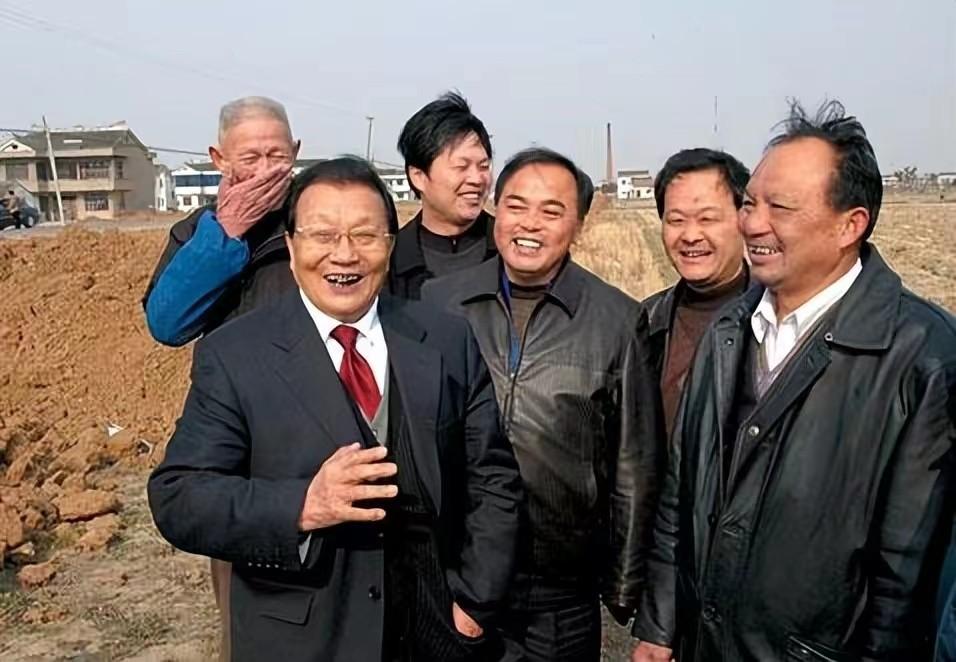 人均600万到欠400亿，毁掉“天下第一村”的不是别人，是他们自己插图2