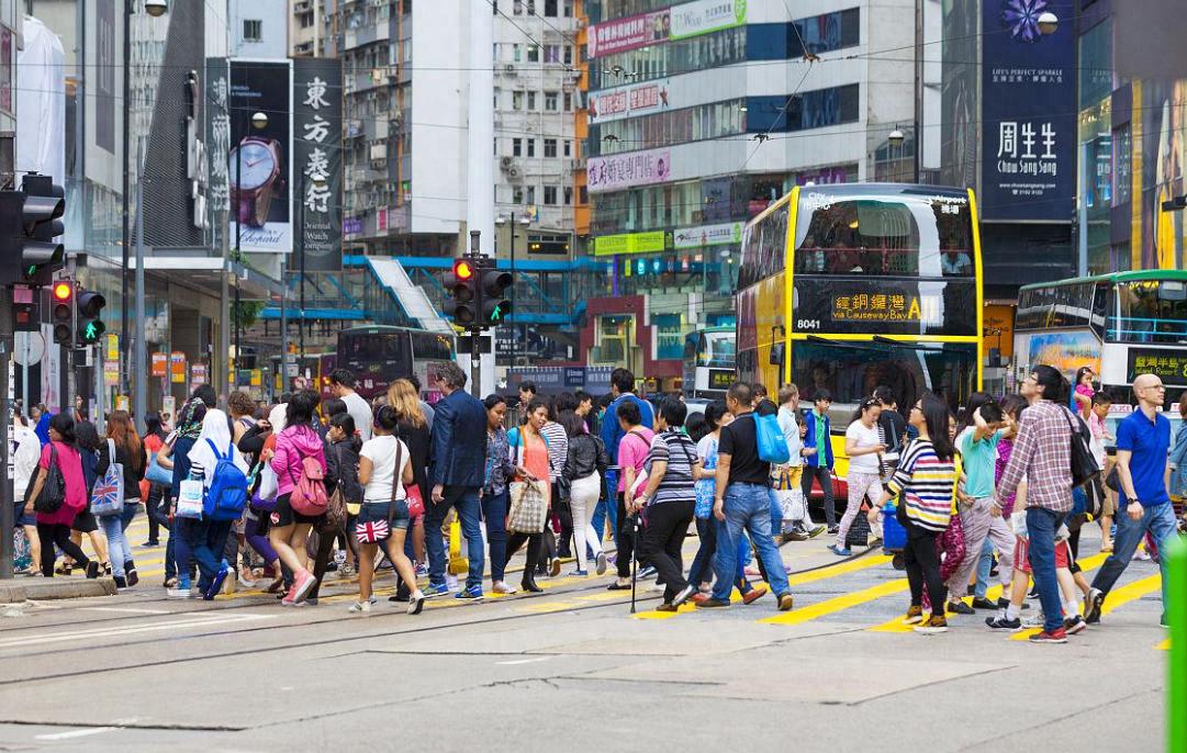 在香港生活了20年，发现香港人很爱抽这4种烟喝这3款酒，您认可吗插图